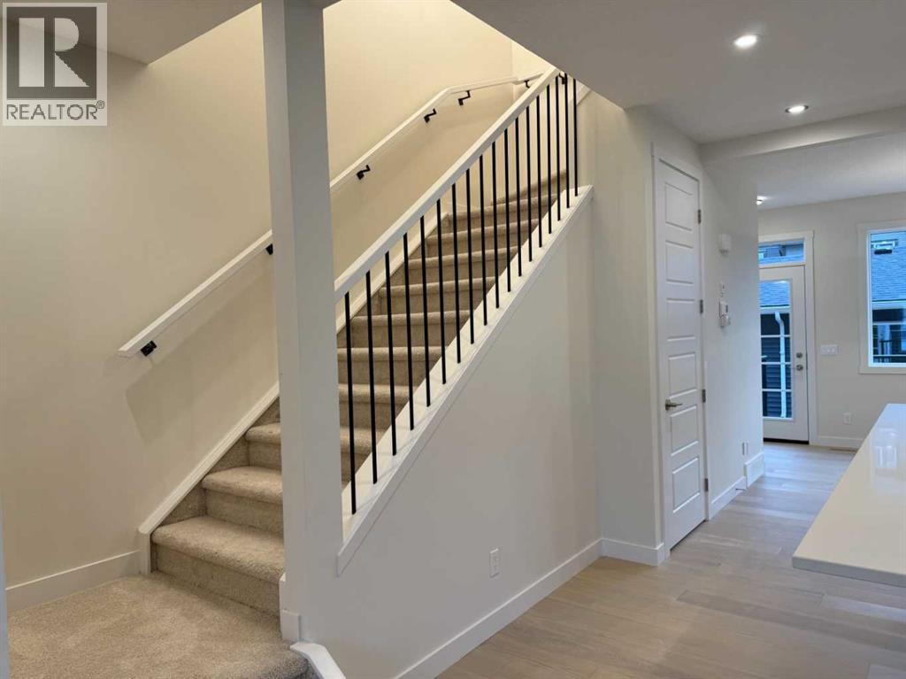 334 Sundown Road, Cochrane, Alberta  T4C 3H2 - Photo 8 - A2265343