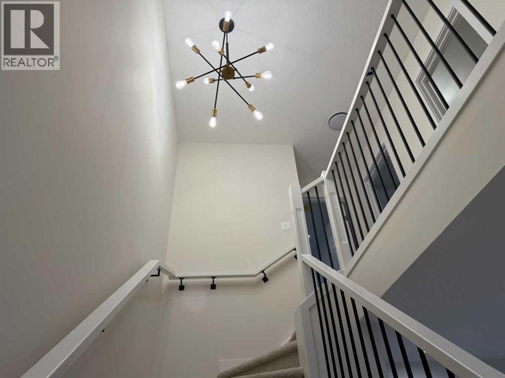 334 Sundown Road, Cochrane, Alberta  T4C 3H2 - Photo 25 - A2265343