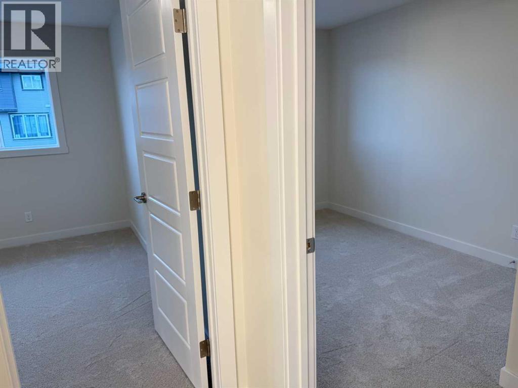 334 Sundown Road, Cochrane, Alberta  T4C 3H2 - Photo 36 - A2265343