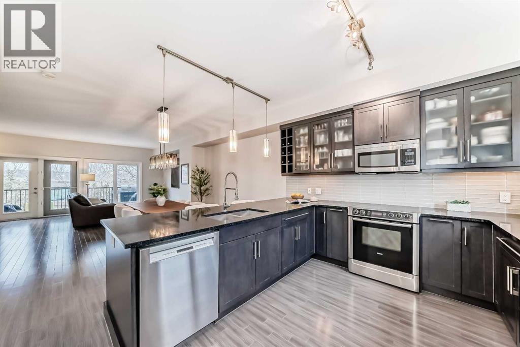 405 Valley Ridge Manor NW, Calgary, Alberta  T3B 6C4 - Photo 13 - A2302399