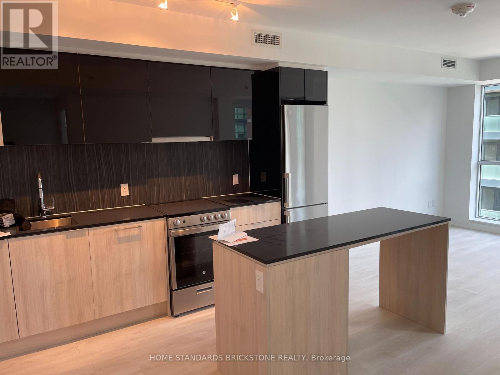 539 - 31 Tippett Road, Toronto, Ontario  M3H 0C8 - Photo 3 - C13010546