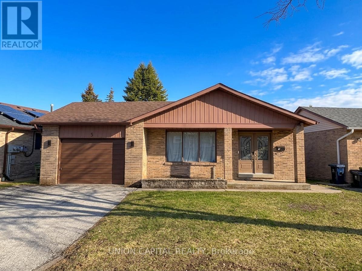 LOWER - 5 WHISTLING HILLS DRIVE, Toronto, Ontario