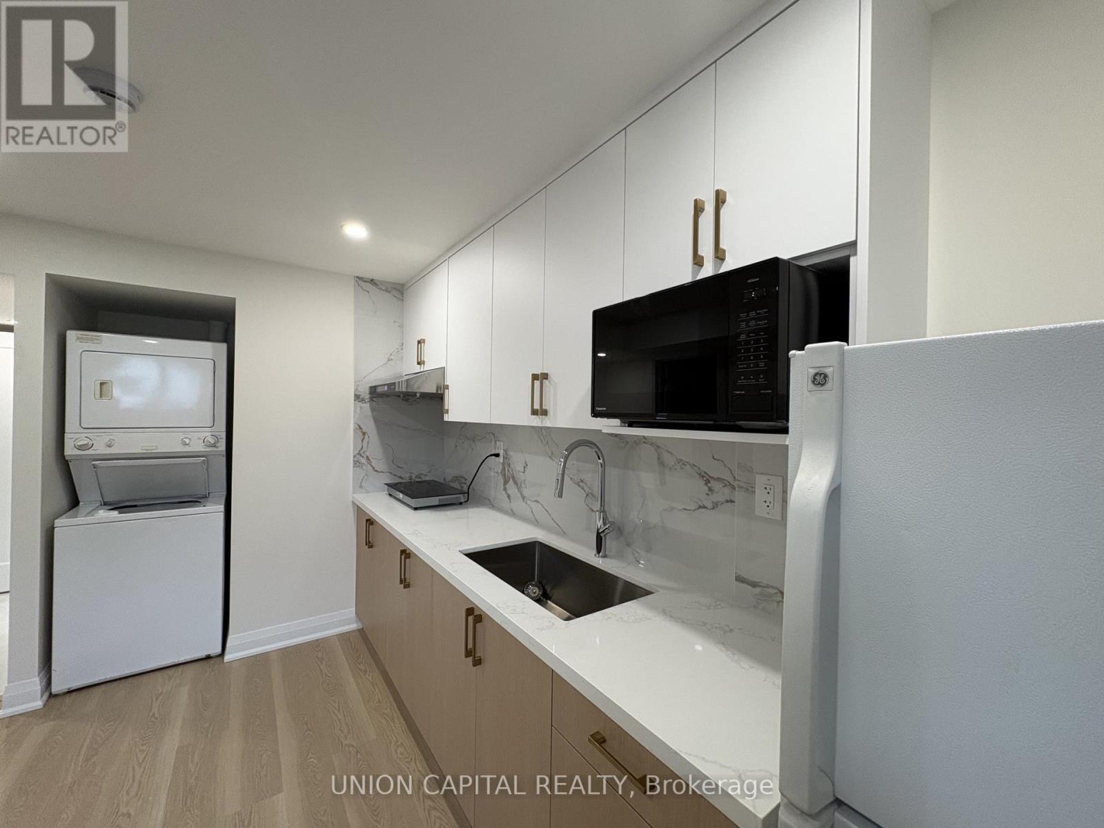 Lower - 5 Whistling Hills Drive, Toronto, Ontario  M1V 2B6 - Photo 10 - E13010502