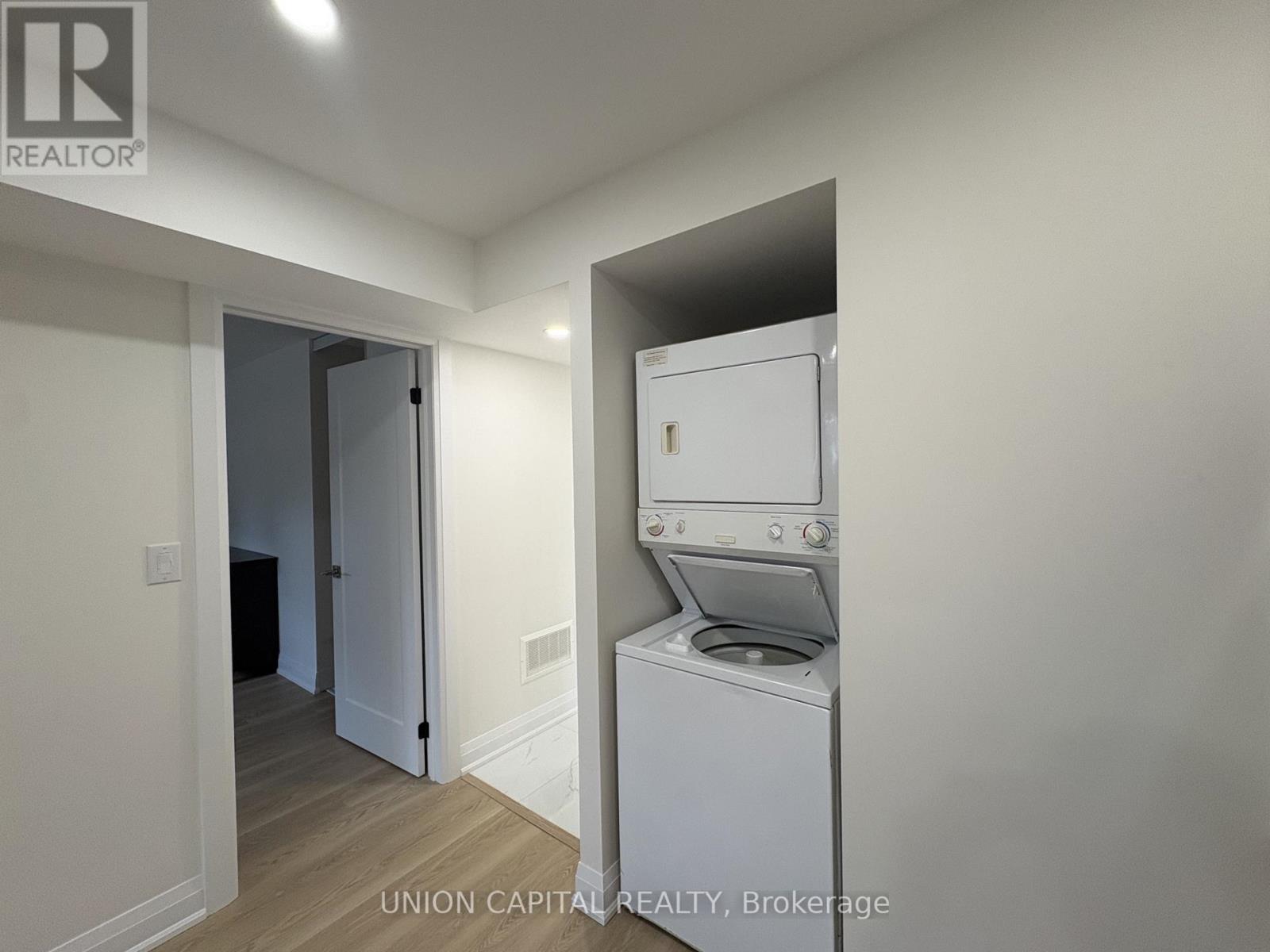 Lower - 5 Whistling Hills Drive, Toronto, Ontario  M1V 2B6 - Photo 11 - E13010502