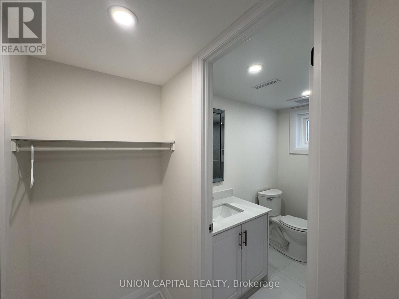 Lower - 5 Whistling Hills Drive, Toronto, Ontario  M1V 2B6 - Photo 3 - E13010502