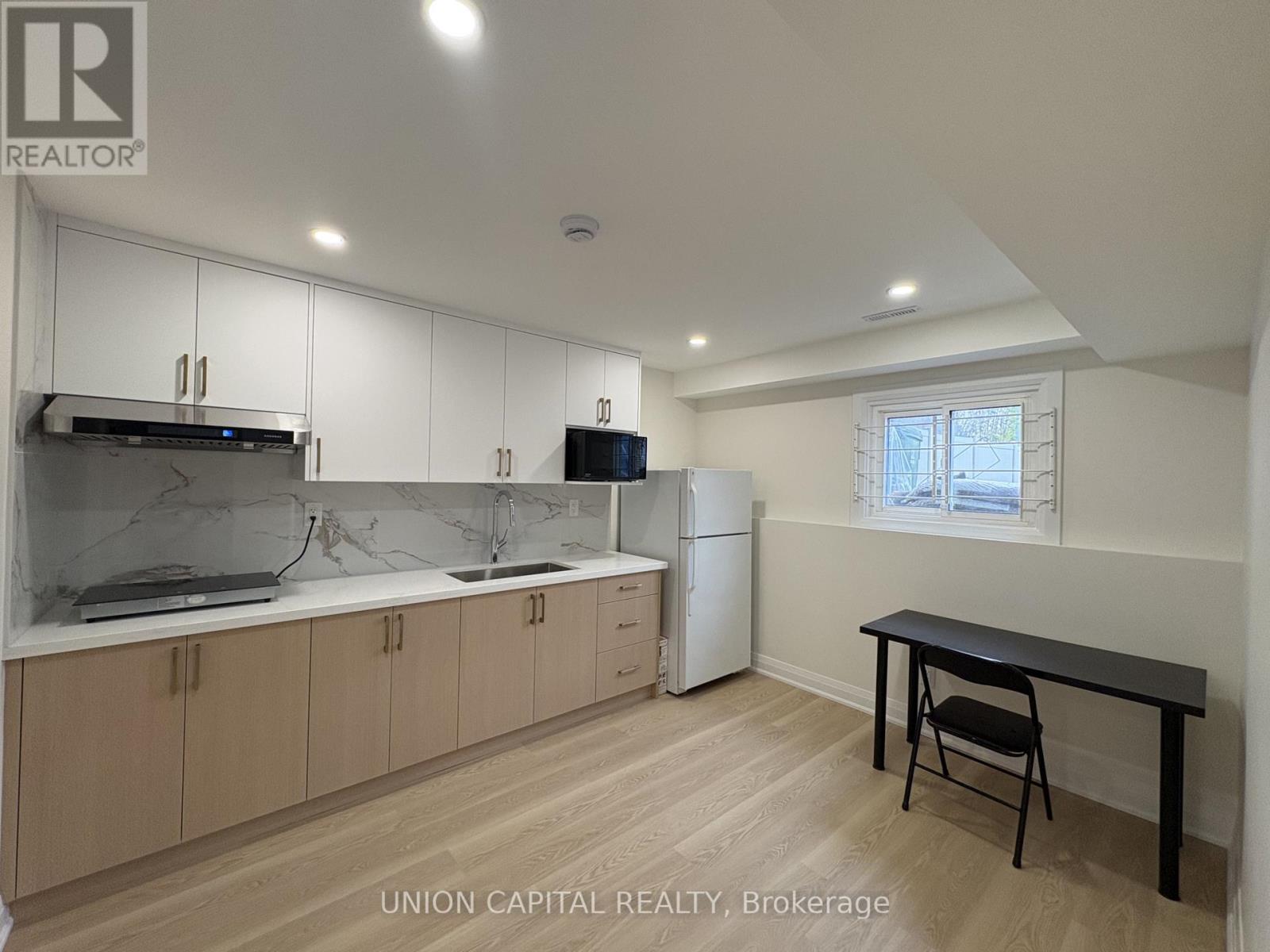 Lower - 5 Whistling Hills Drive, Toronto, Ontario  M1V 2B6 - Photo 9 - E13010502