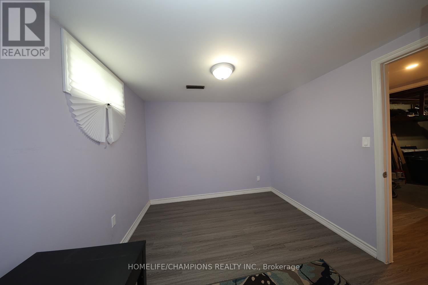 865 Vicki Drive, Pickering, Ontario  L1W 2J6 - Photo 16 - E13010512