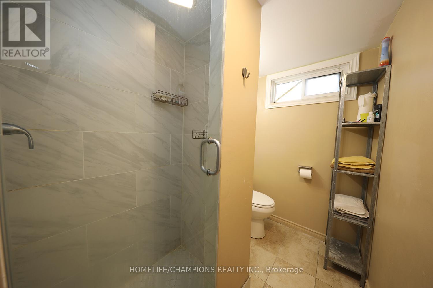 865 Vicki Drive, Pickering, Ontario  L1W 2J6 - Photo 17 - E13010512