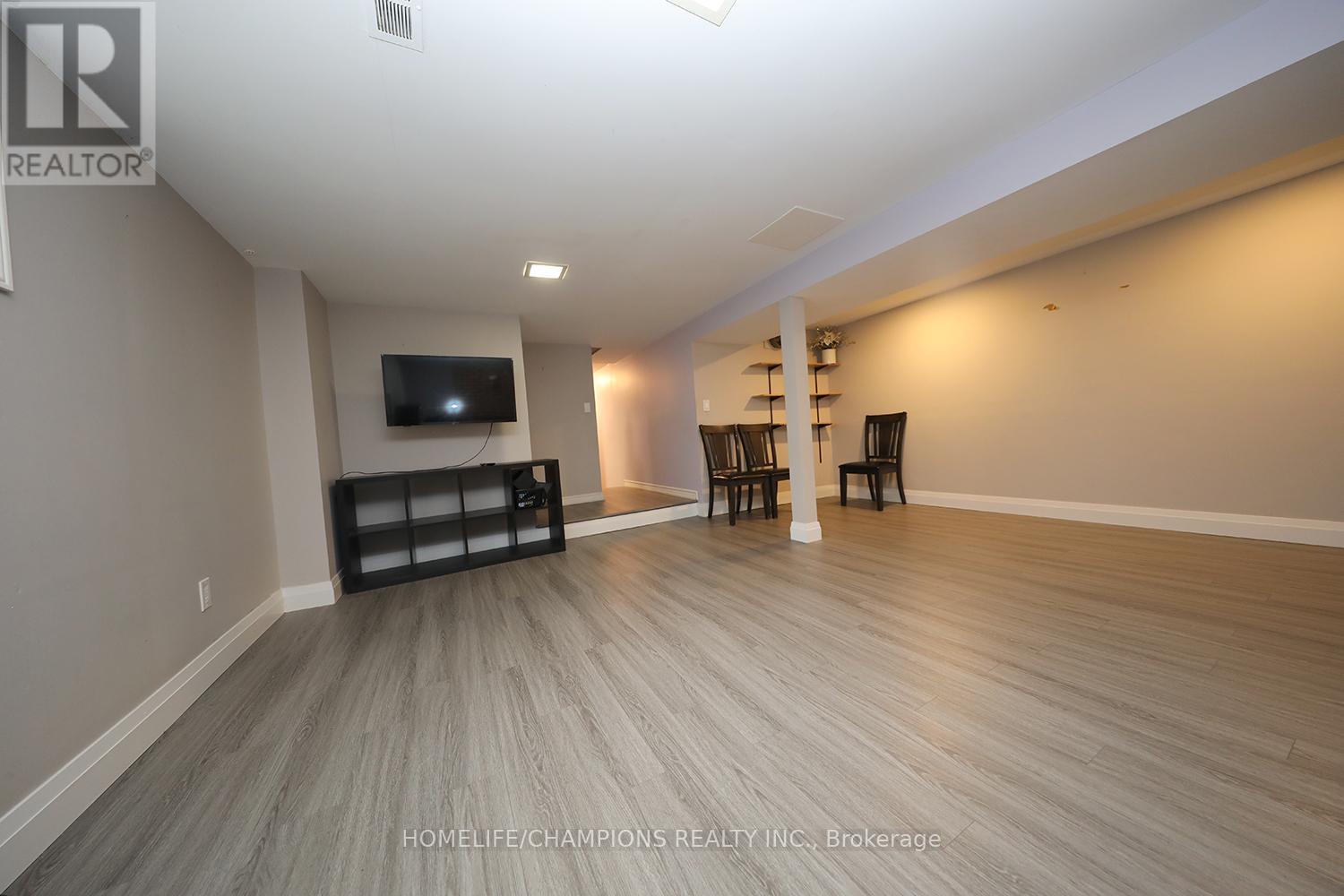 865 Vicki Drive, Pickering, Ontario  L1W 2J6 - Photo 21 - E13010512