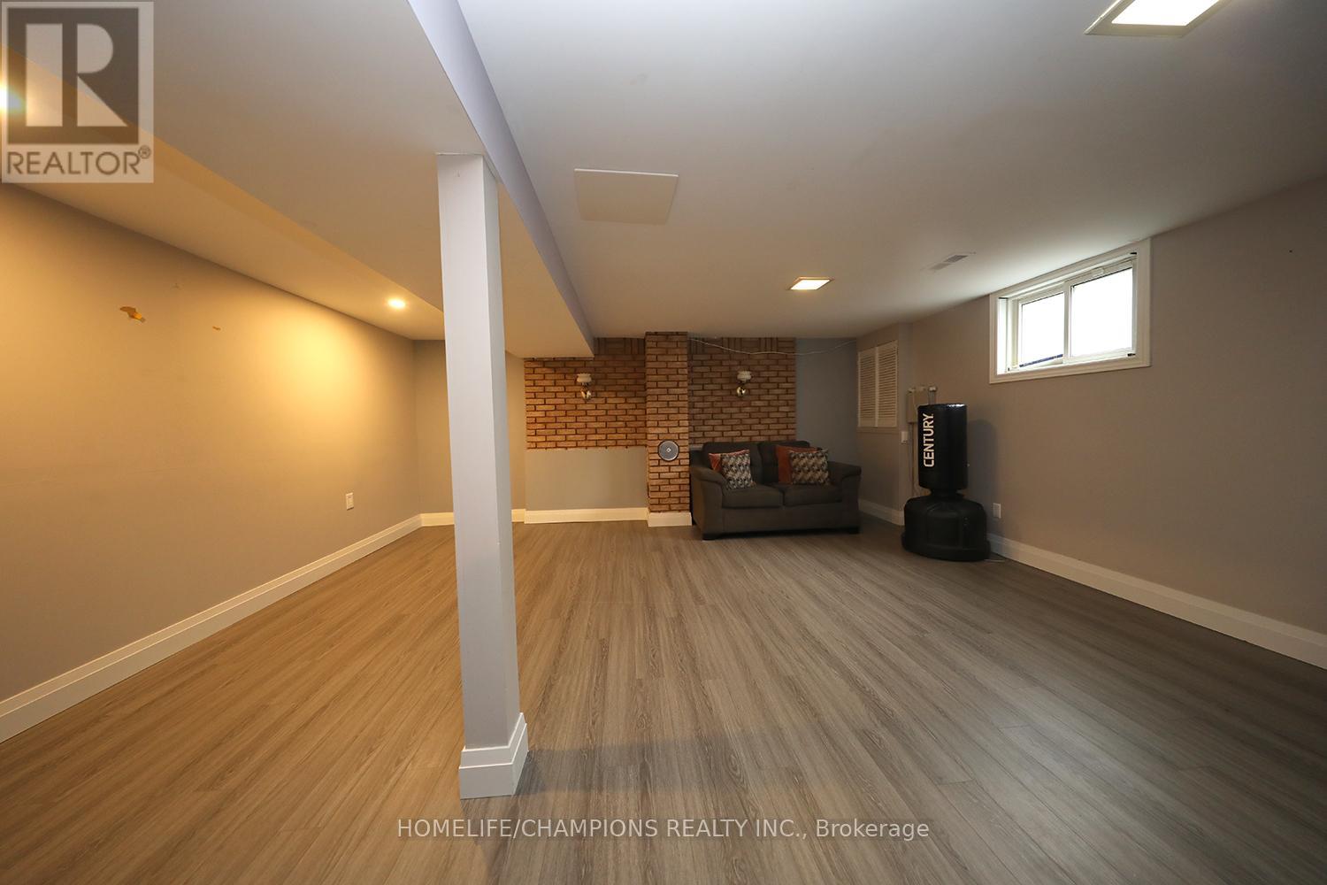 865 Vicki Drive, Pickering, Ontario  L1W 2J6 - Photo 24 - E13010512