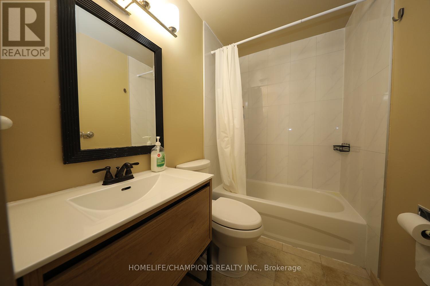 865 Vicki Drive, Pickering, Ontario  L1W 2J6 - Photo 28 - E13010512