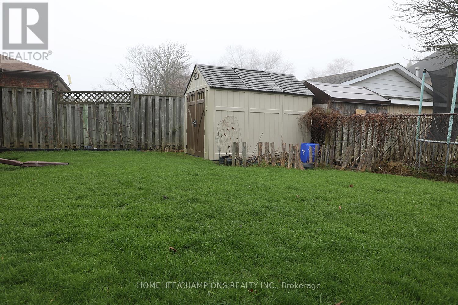 865 Vicki Drive, Pickering, Ontario  L1W 2J6 - Photo 6 - E13010512