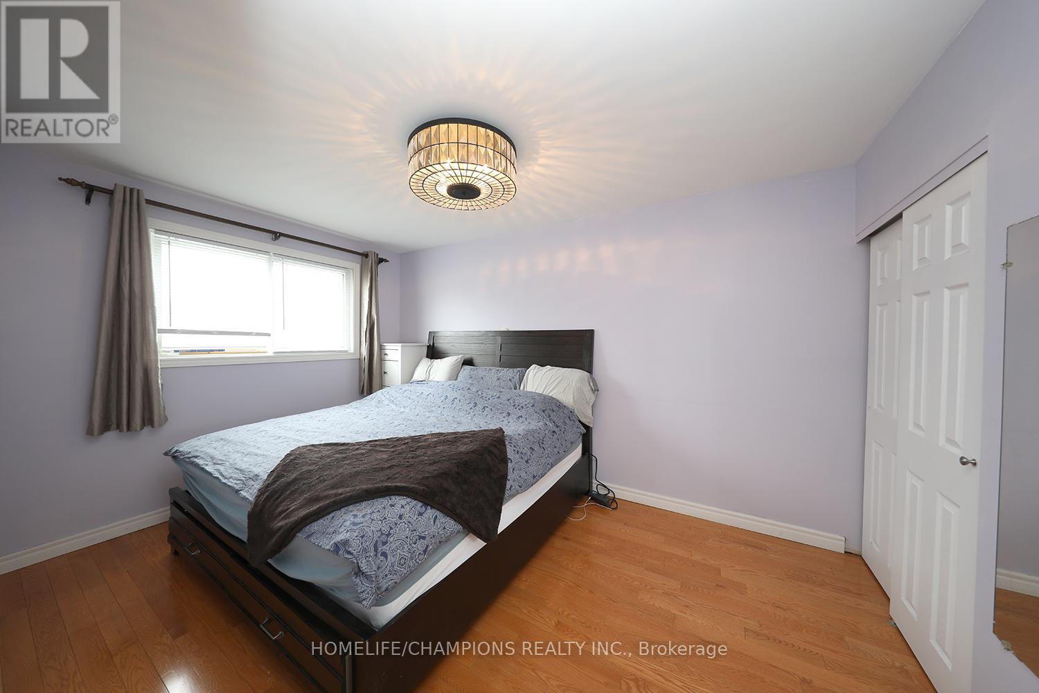 865 Vicki Drive, Pickering, Ontario  L1W 2J6 - Photo 9 - E13010512