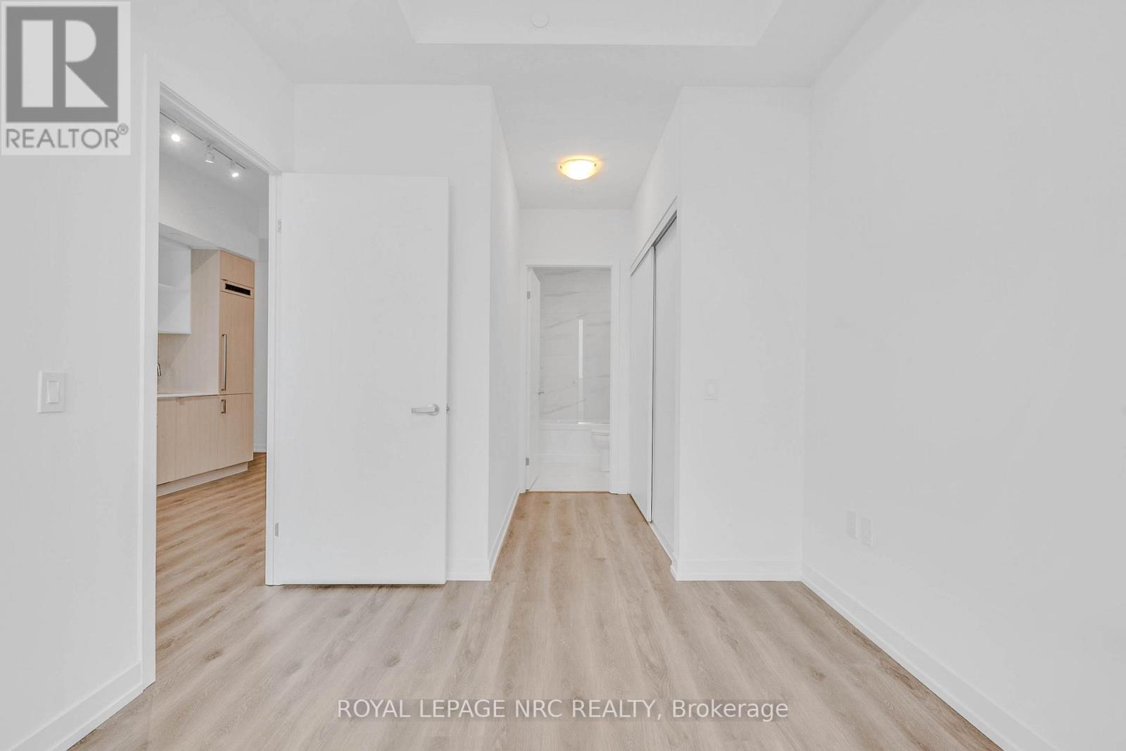 6908 - 138 Downes Street, Toronto, Ontario  M5E 0E4 - Photo 24 - C13010528