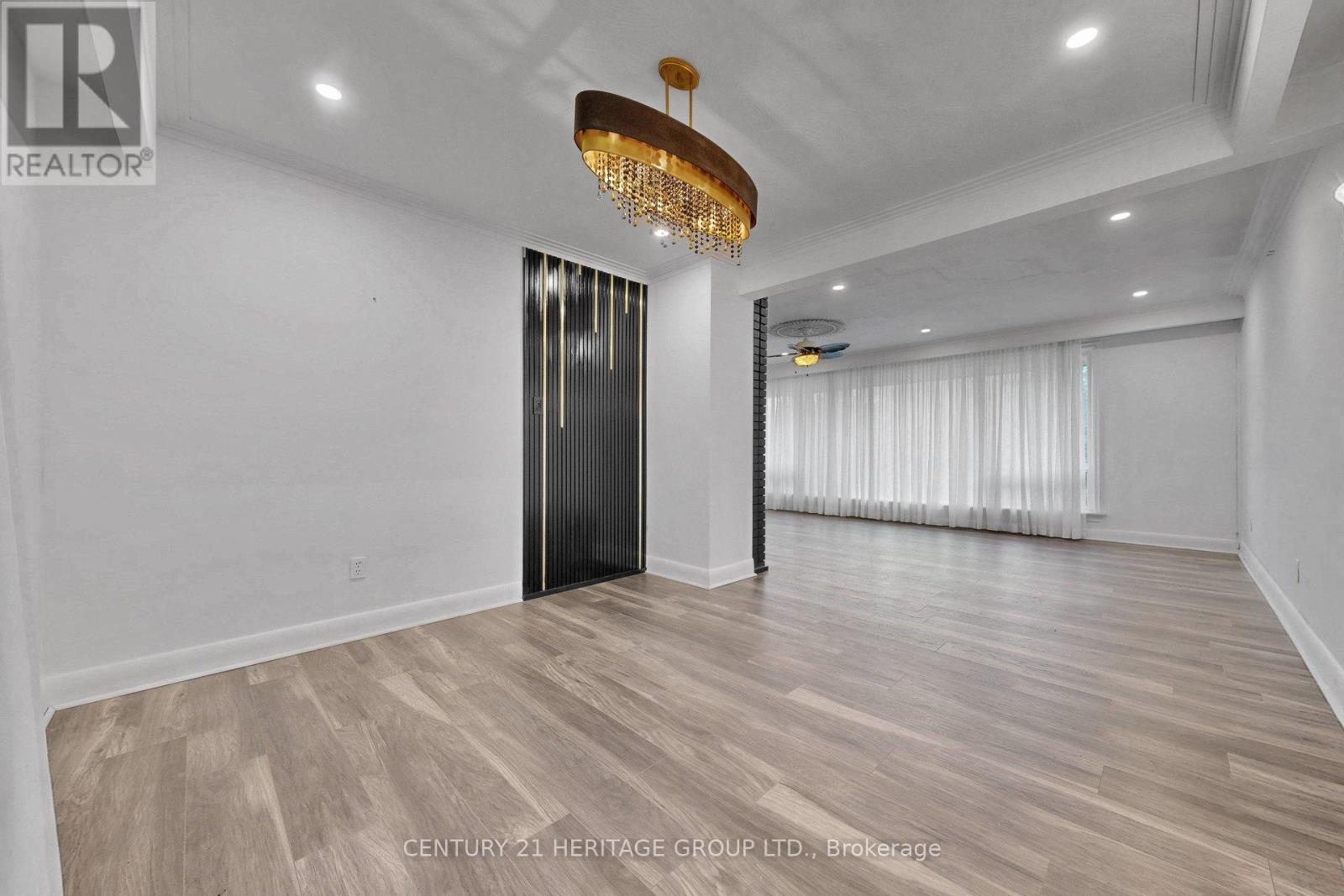 19 Oakbank Road, Vaughan, Ontario  L4J 2B8 - Photo 13 - N13010494