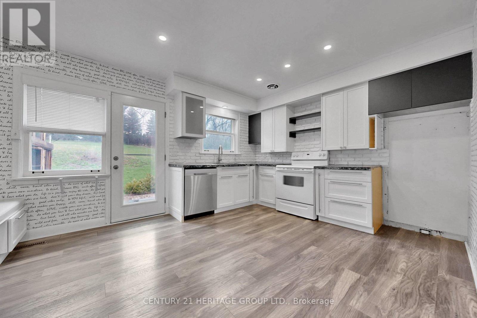 19 Oakbank Road, Vaughan, Ontario  L4J 2B8 - Photo 14 - N13010494