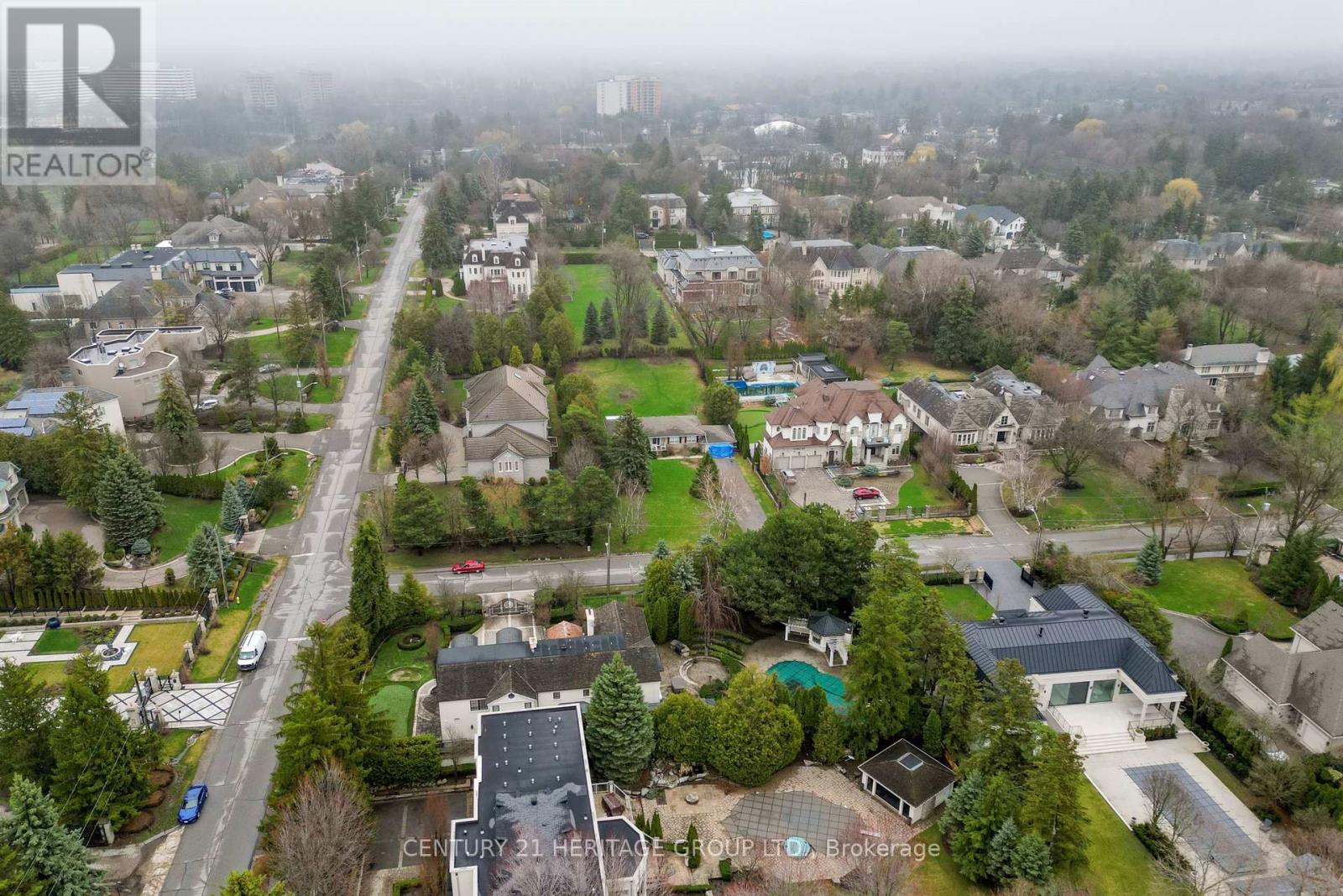 19 Oakbank Road, Vaughan, Ontario  L4J 2B8 - Photo 4 - N13010494