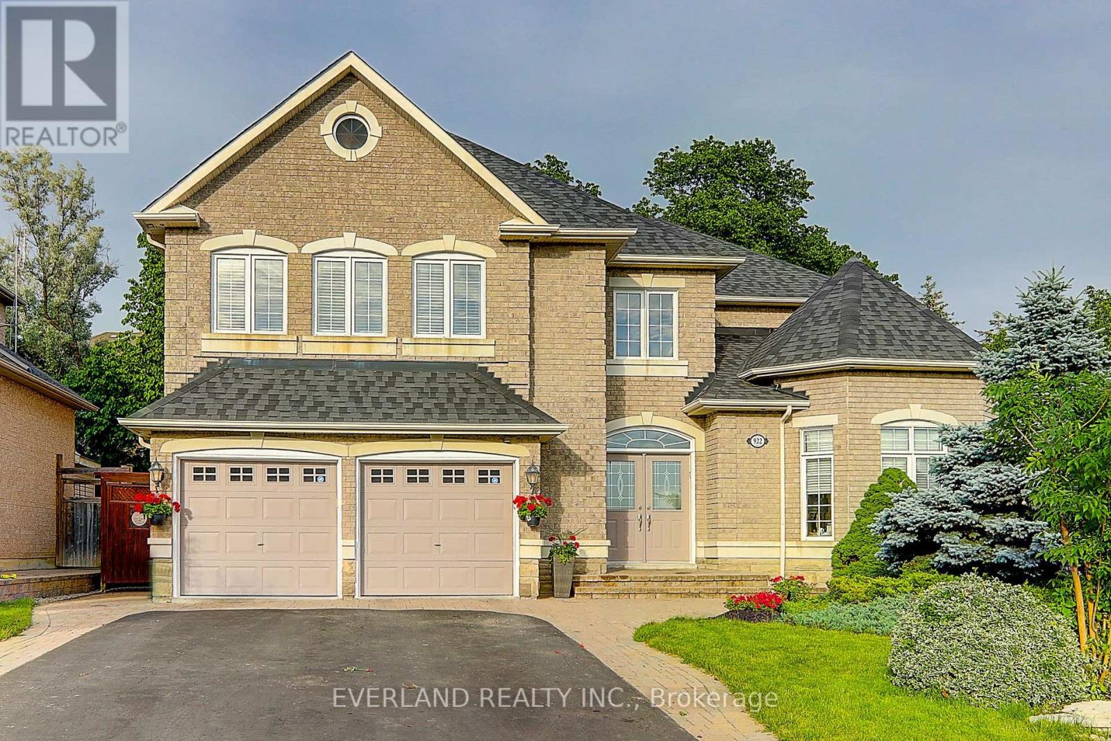 922 BEST CIRCLE, Newmarket, Ontario