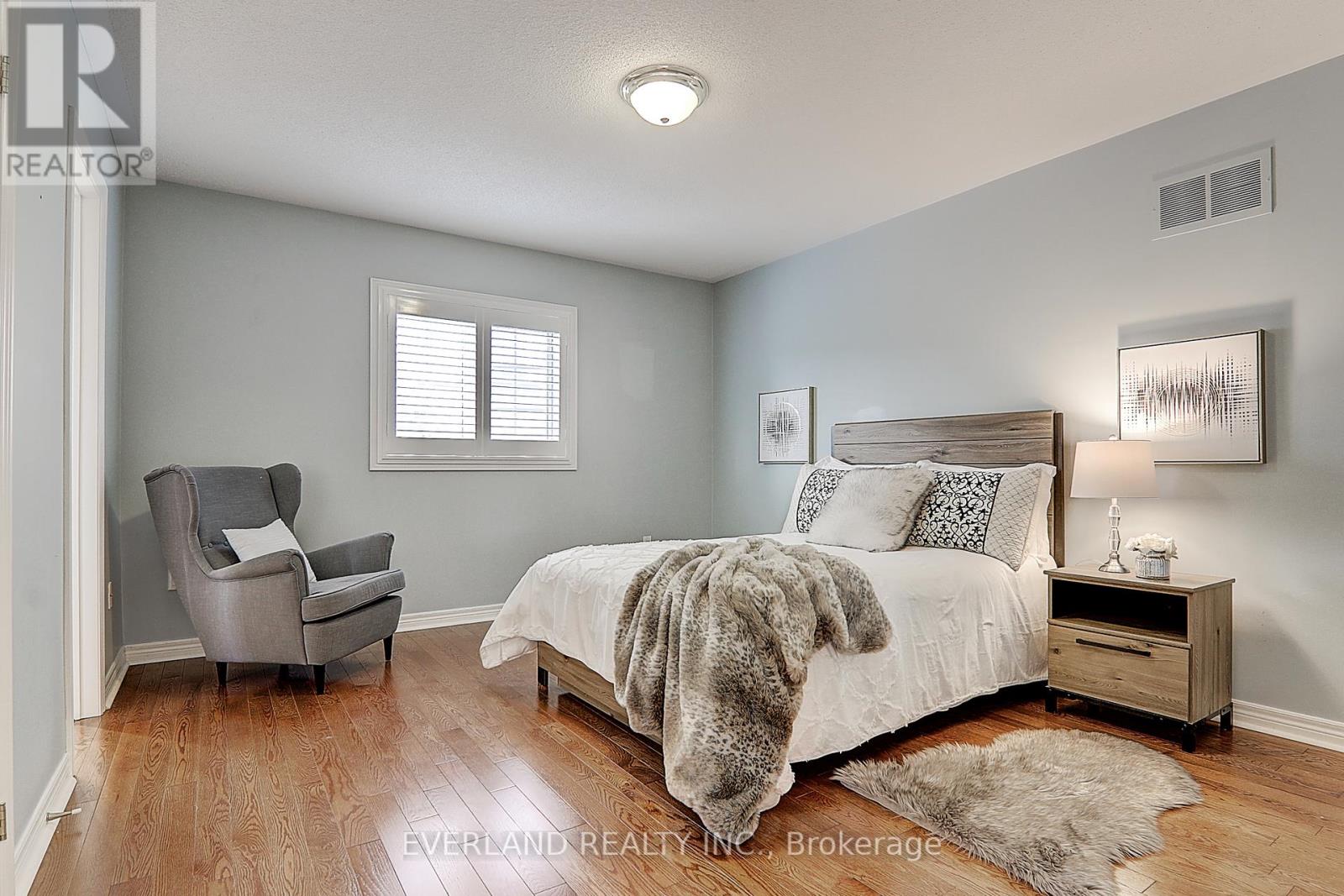 922 Best Circle, Newmarket, Ontario  L3X 2H8 - Photo 23 - N13010508