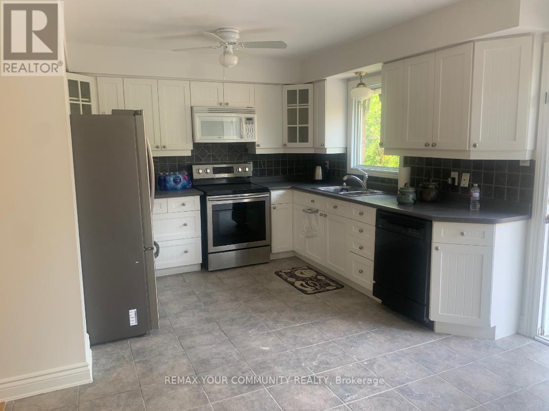 Main Floor - 371 Selby Crescent, Newmarket, Ontario  L3Y 6E2 - Photo 3 - N13010510