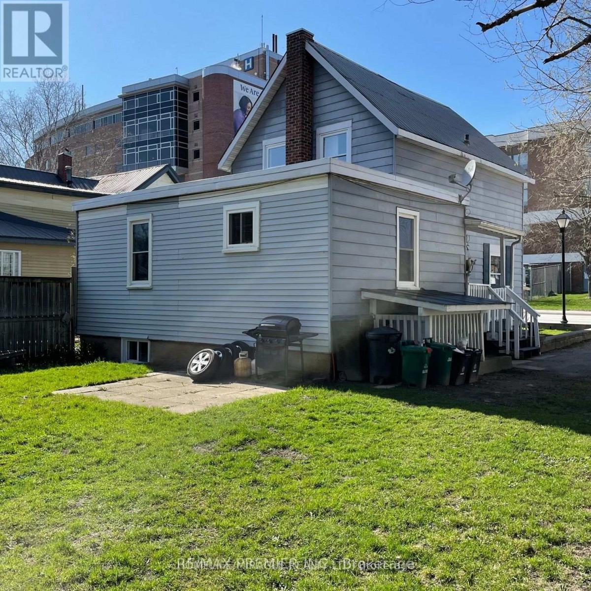 143 Colborne Street W, Orillia, Ontario  L3V 5B8 - Photo 14 - S13010518