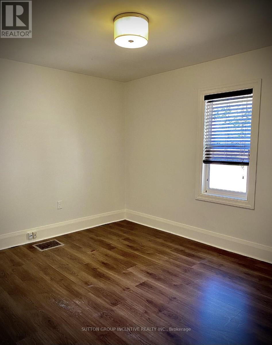 39 Donald Street, Barrie, Ontario  L4N 1E4 - Photo 15 - S13010520