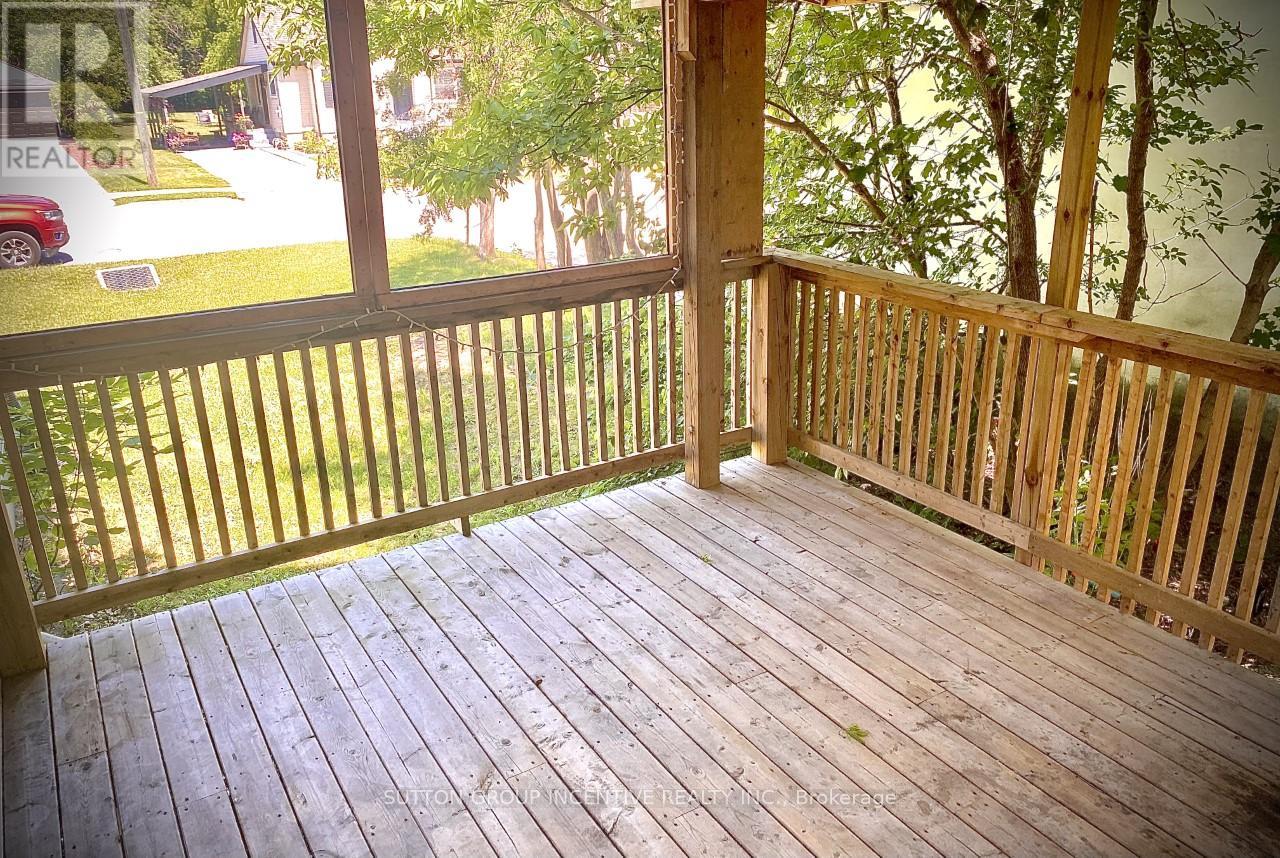 39 Donald Street, Barrie, Ontario  L4N 1E4 - Photo 17 - S13010520