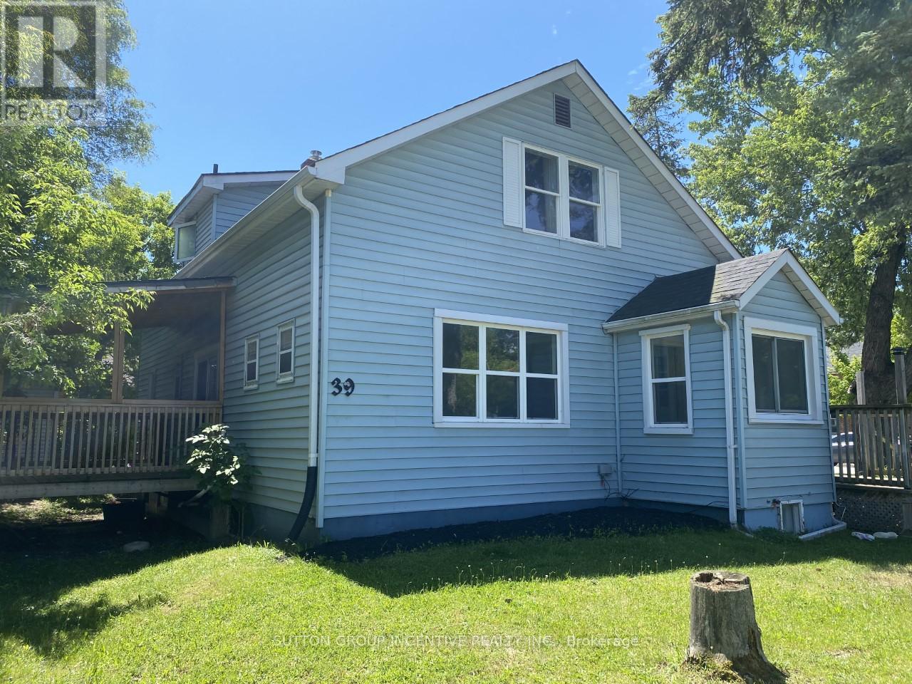 39 Donald Street, Barrie, Ontario  L4N 1E4 - Photo 2 - S13010520