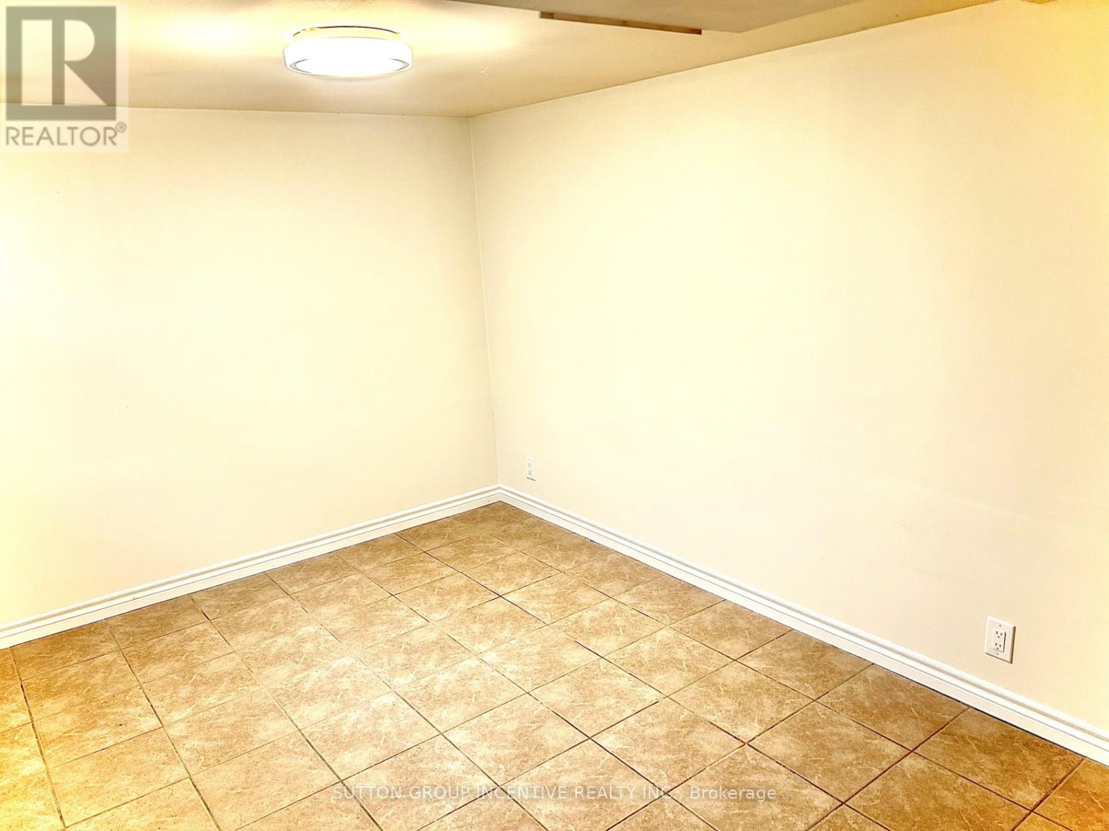 39 Donald Street, Barrie, Ontario  L4N 1E4 - Photo 22 - S13010520