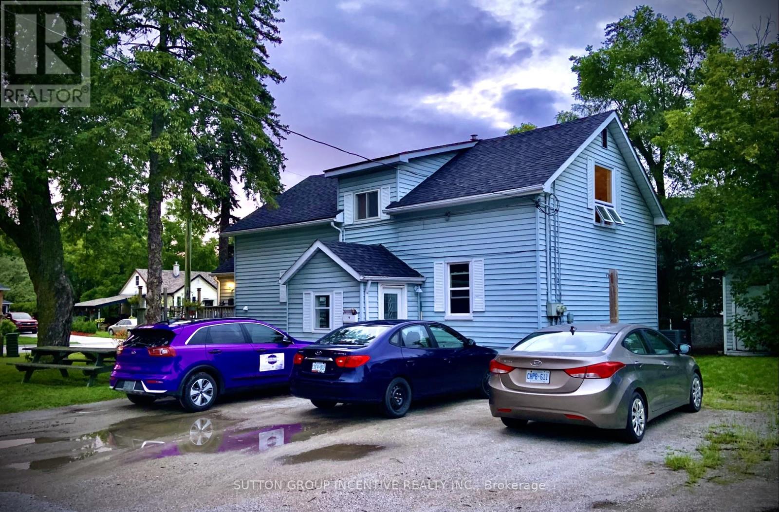 39 Donald Street, Barrie, Ontario  L4N 1E4 - Photo 3 - S13010520