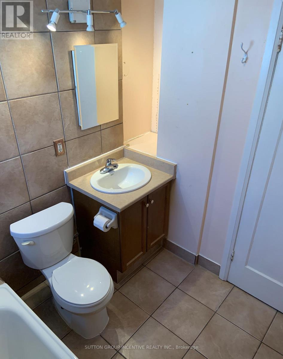 39 Donald Street, Barrie, Ontario  L4N 1E4 - Photo 38 - S13010520