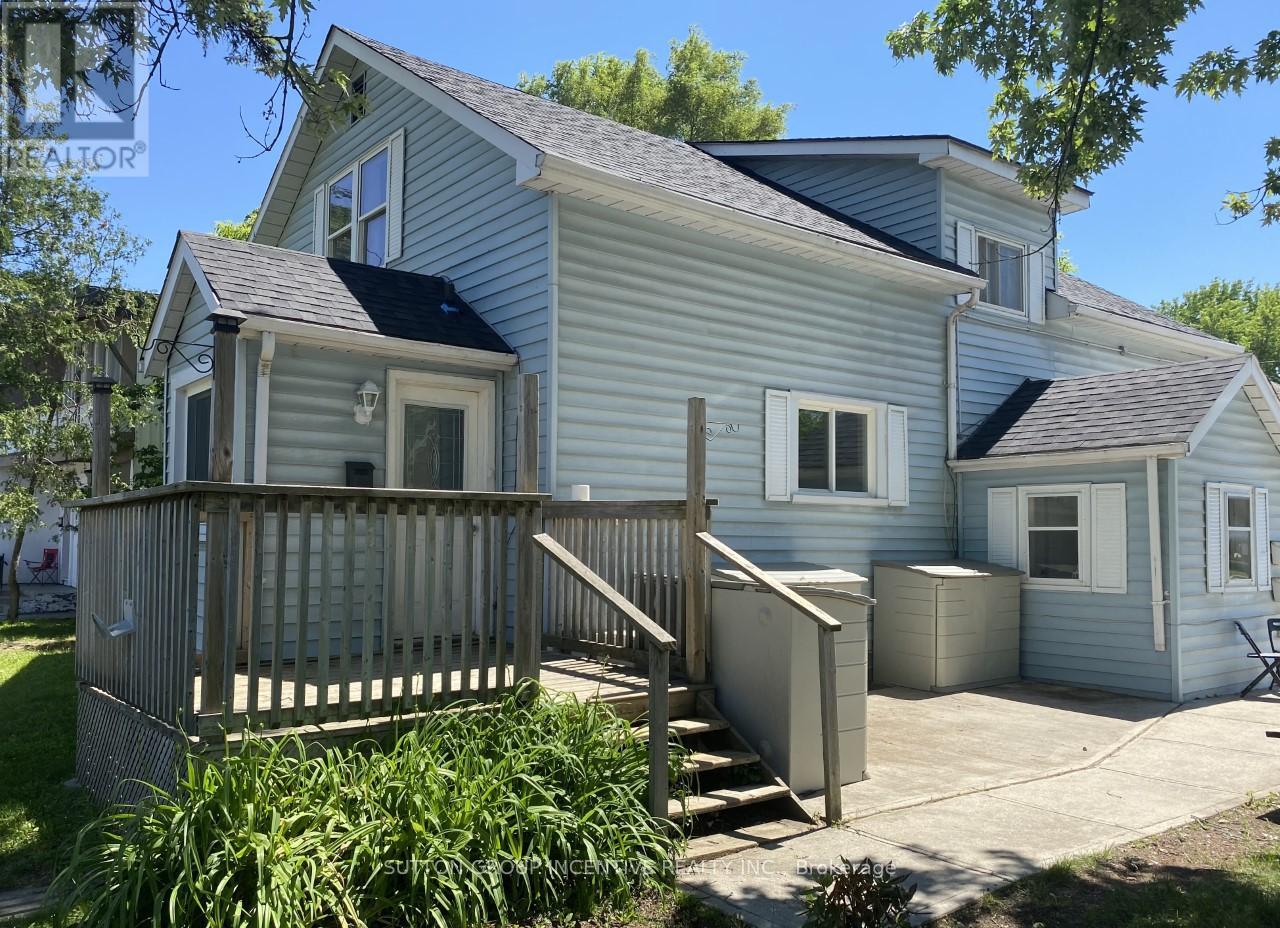 39 Donald Street, Barrie, Ontario  L4N 1E4 - Photo 4 - S13010520