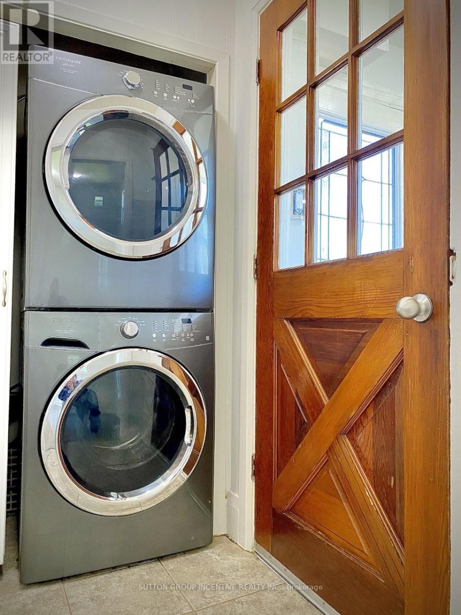 39 Donald Street, Barrie, Ontario  L4N 1E4 - Photo 6 - S13010520