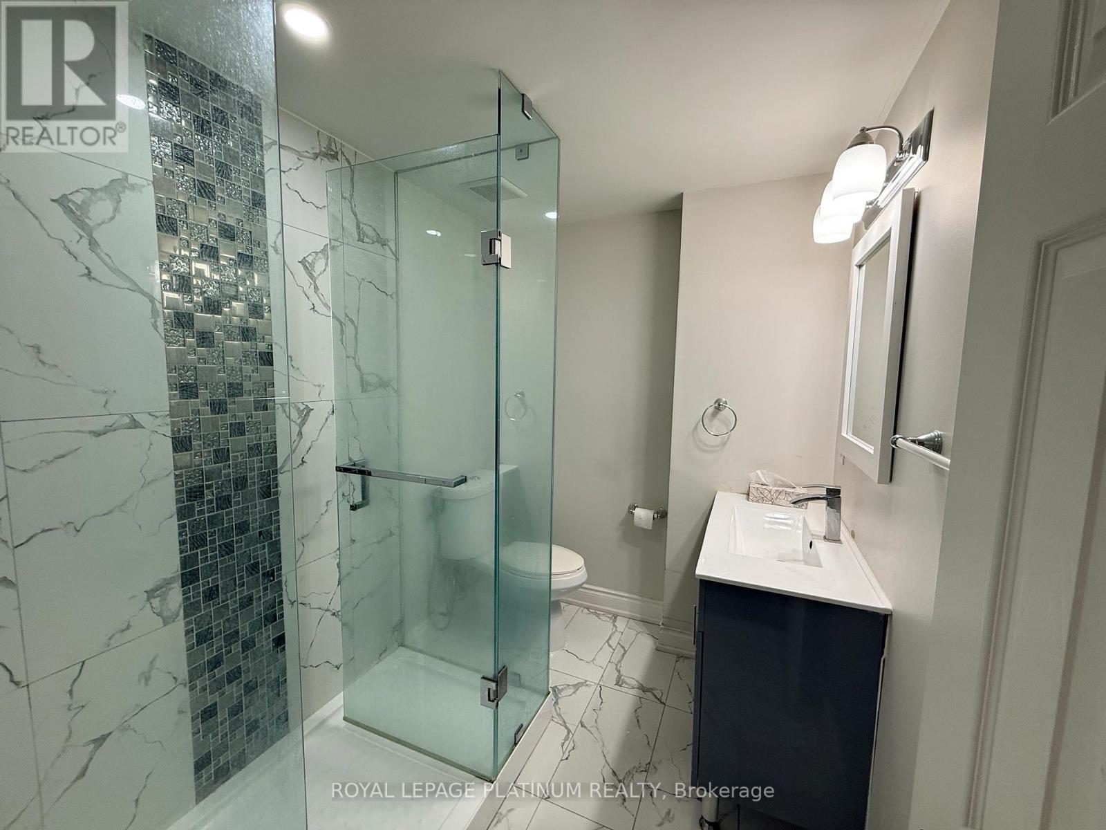 3br Lower Level - 1540 Manorbrook Court, Mississauga, Ontario  L5M 4A8 - Photo 17 - W13010540