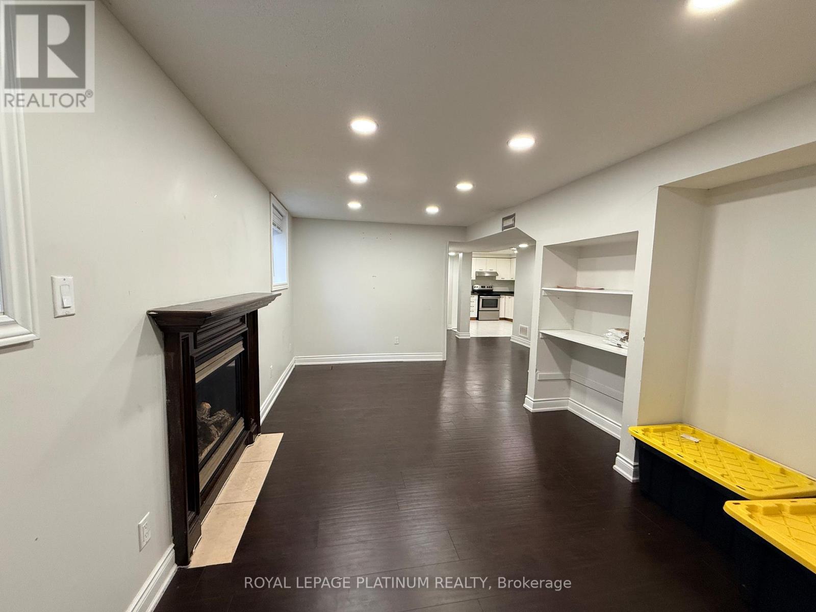 3br Lower Level - 1540 Manorbrook Court, Mississauga, Ontario  L5M 4A8 - Photo 3 - W13010540