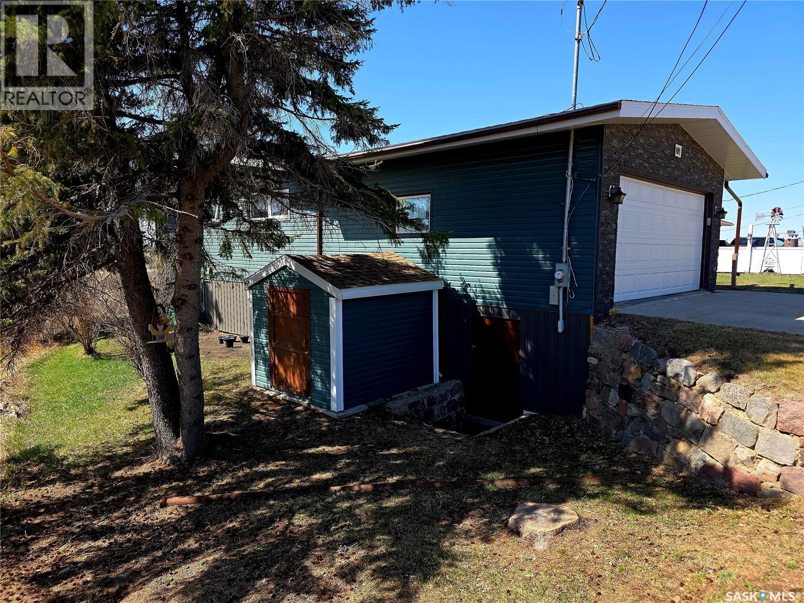 101 Fraser Avenue, Oxbow, Saskatchewan  S0C 0B6 - Photo 35 - SK033213