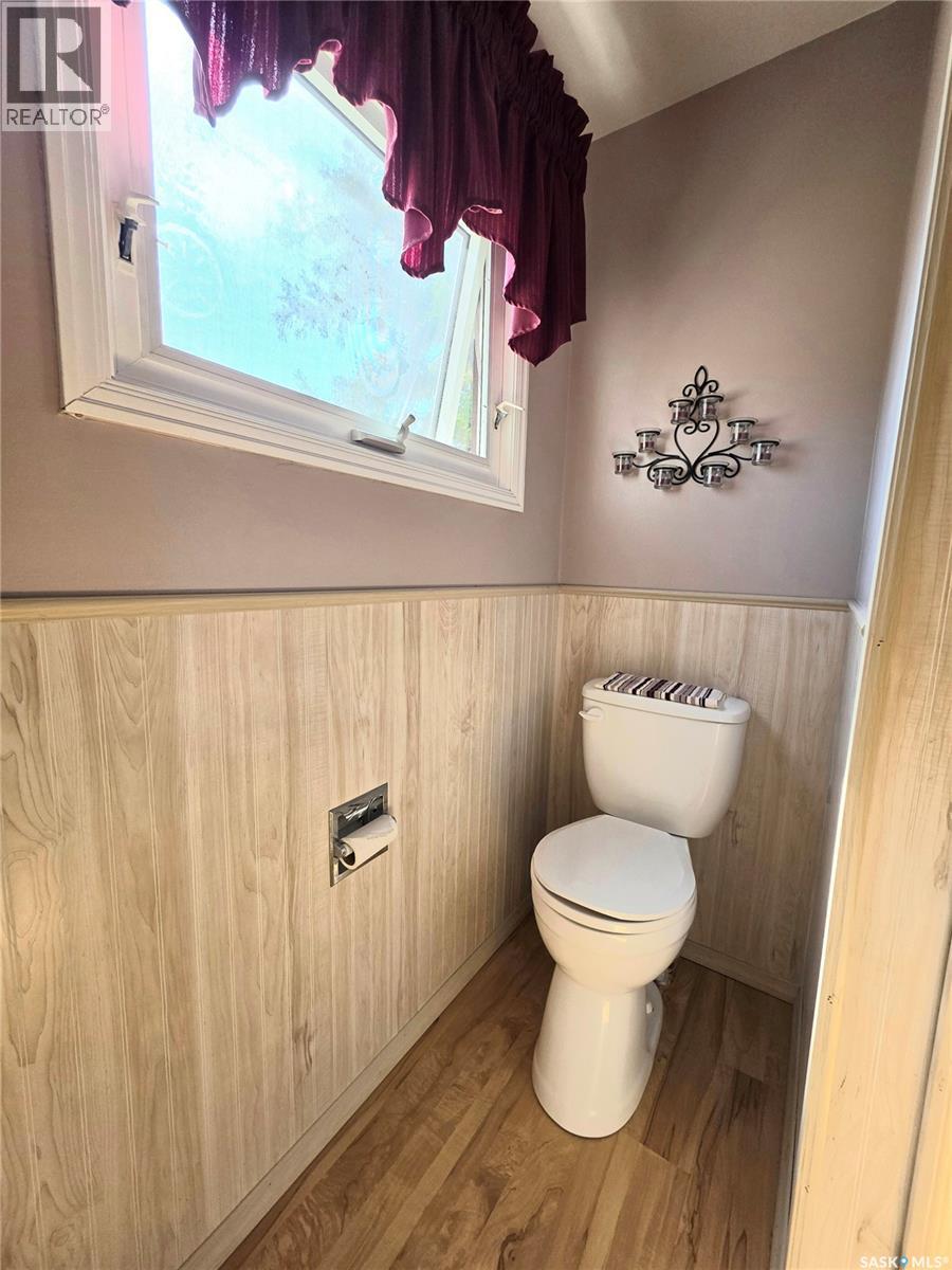 101 Fraser Avenue, Oxbow, Saskatchewan  S0C 0B6 - Photo 9 - SK033213