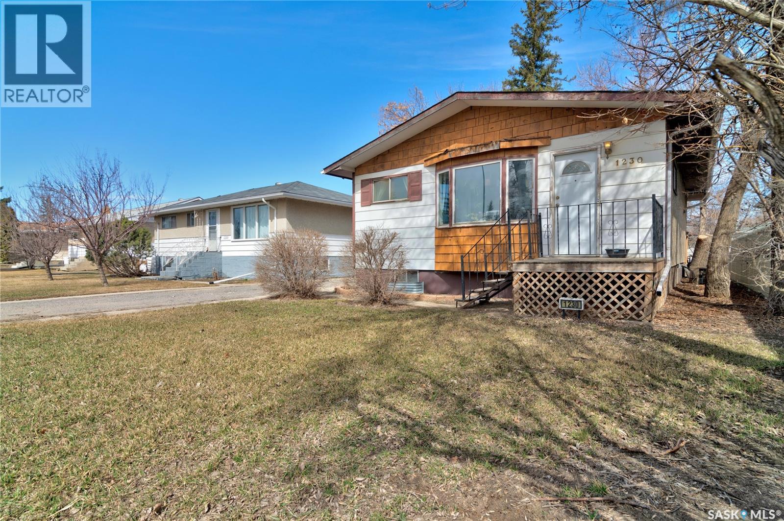 1230 Dewdney Avenue E, Regina, Saskatchewan  S4N 0E3 - Photo 2 - SK033203