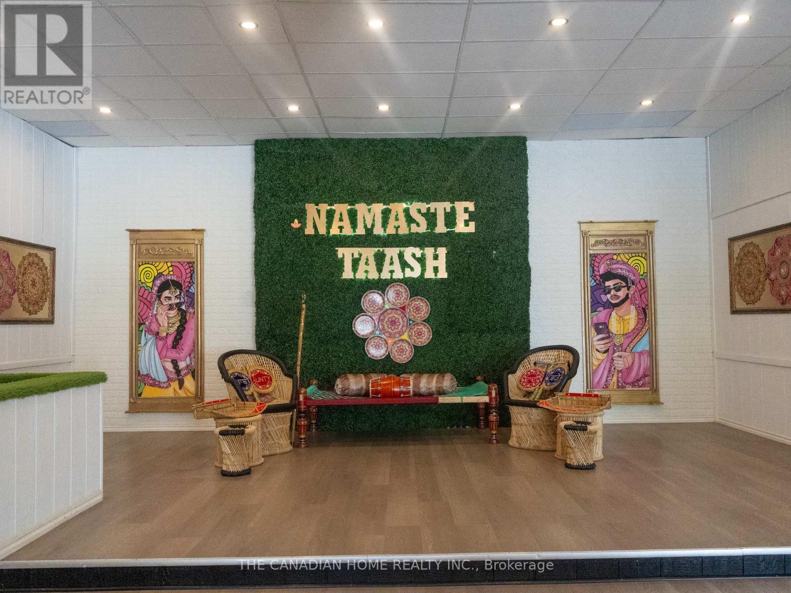 547 Ontario Street, St. Catharines, Ontario  L2N 4N4 - Photo 1 - X13010526