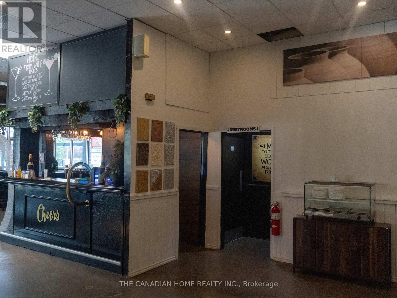 547 Ontario Street, St. Catharines, Ontario  L2N 4N4 - Photo 13 - X13010526