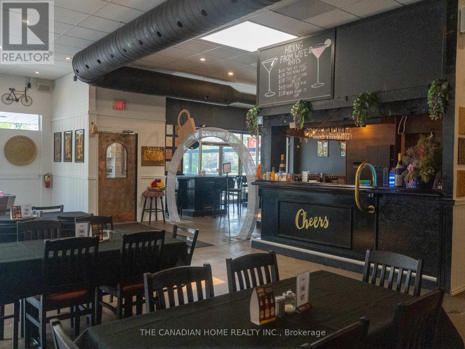 547 Ontario Street, St. Catharines, Ontario  L2N 4N4 - Photo 3 - X13010526