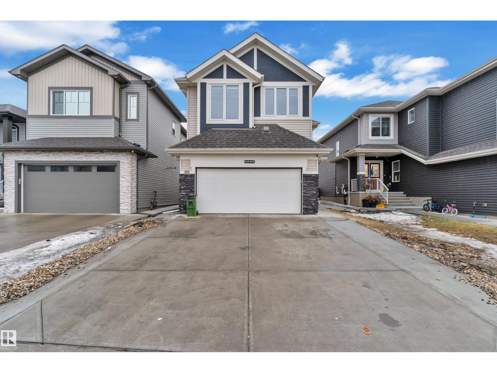 3235 13 AV NW, edmonton, Alberta