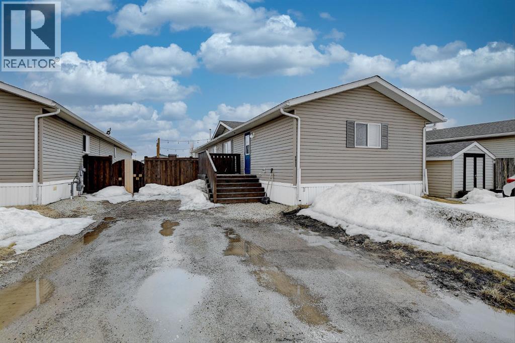 9517 111 Avenue, Clairmont, Alberta