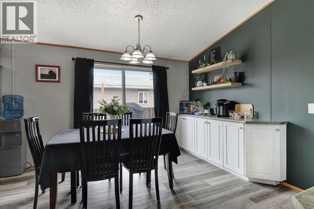 9517 111 Avenue, Clairmont, Alberta  T8X 5C1 - Photo 7 - A2300710