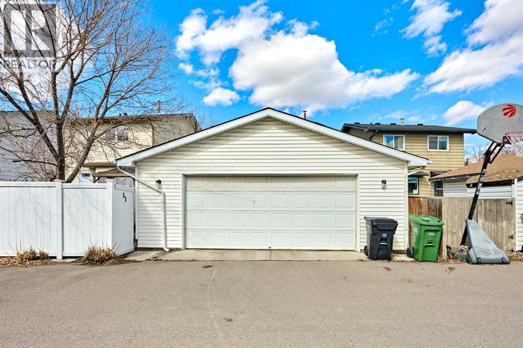 51 Sunmills Court SW, Calgary, Alberta  T2X 2R4 - Photo 28 - A2296195