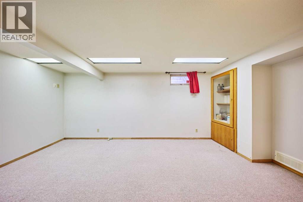 51 Sunmills Court SW, Calgary, Alberta  T2X 2R4 - Photo 26 - A2296195