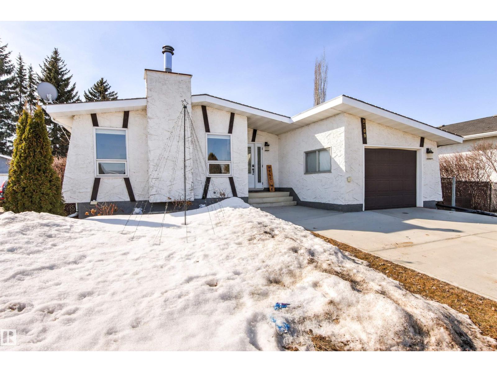 9709 97a, Morinville, Alberta  T8R 1G9 - Photo 4 - E4482759