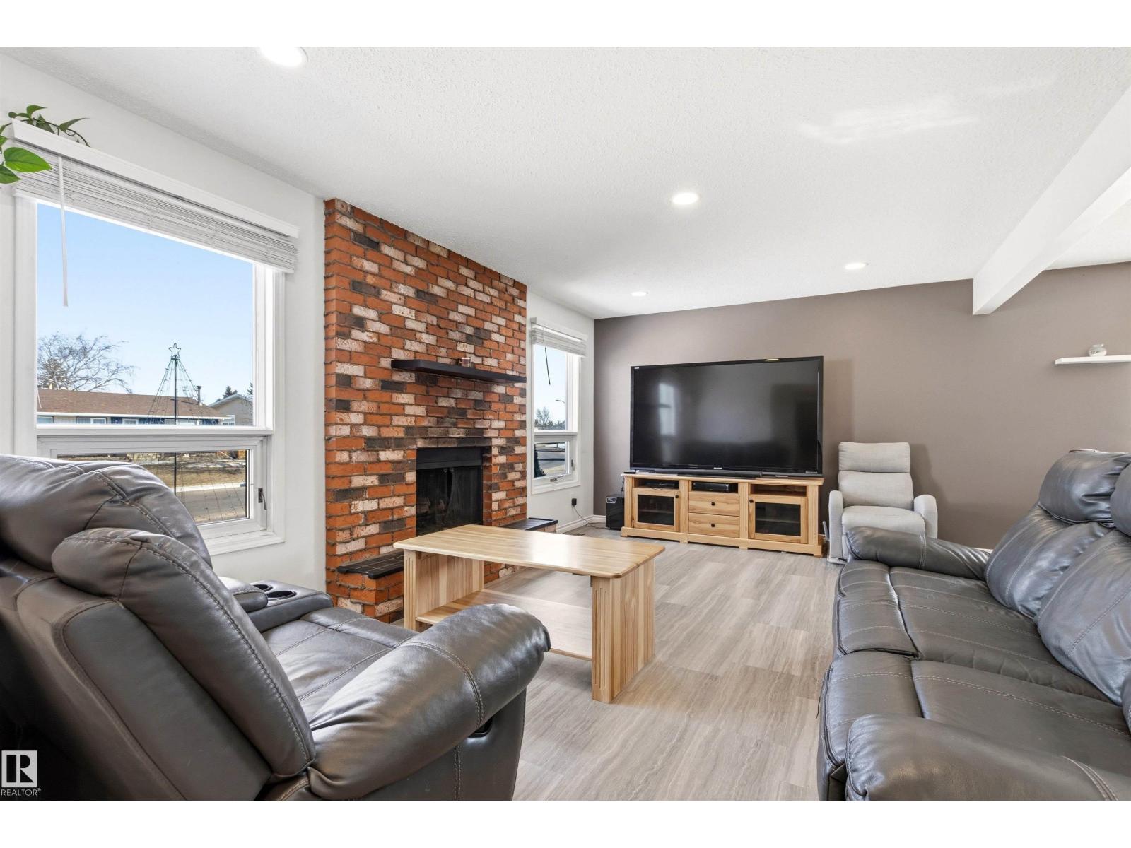 9709 97a, Morinville, Alberta  T8R 1G9 - Photo 6 - E4482759