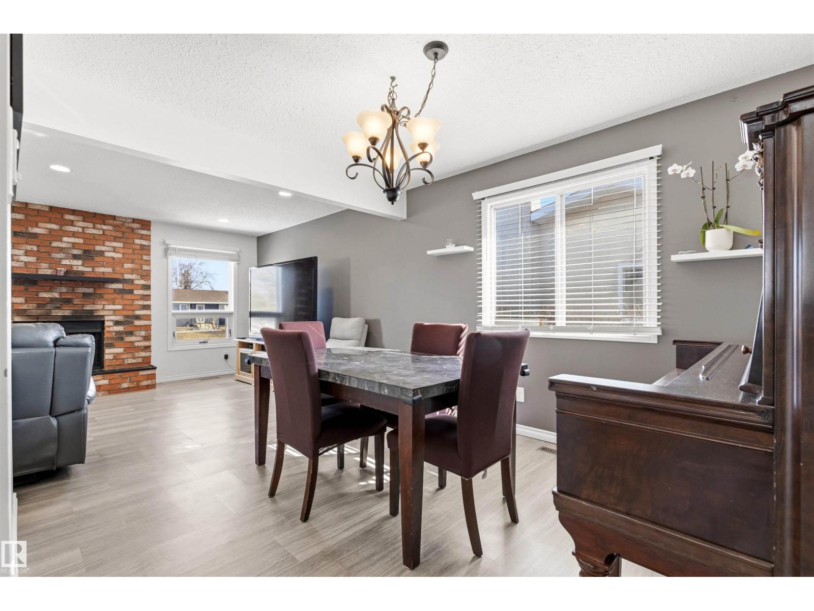 9709 97a, Morinville, Alberta  T8R 1G9 - Photo 9 - E4482759