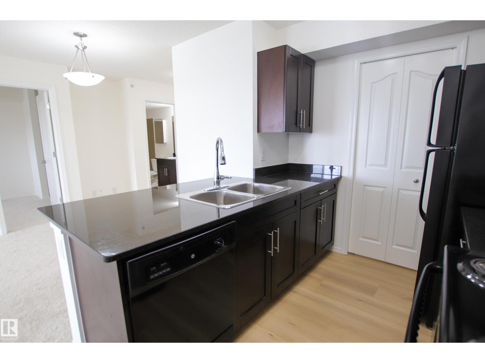 #405 534 Watt Bv Sw, Edmonton, Alberta  T6X 1P7 - Photo 2 - E4482761